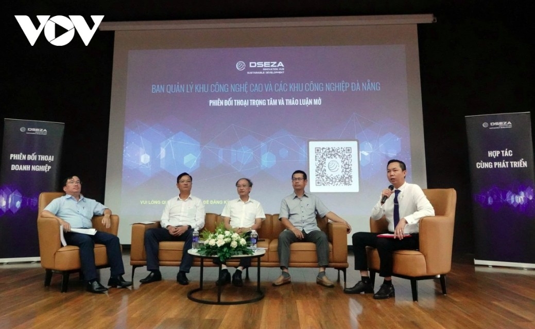 Delegates voice opinions during the event