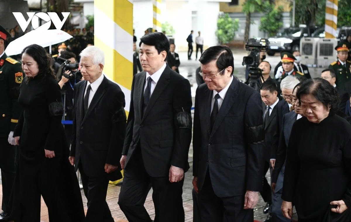 The Presidential delegation is headed by Politburo member and State President Luong Cuong.