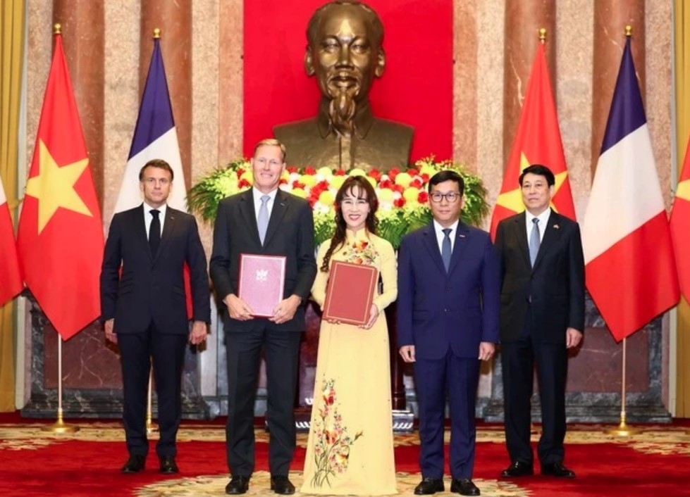 Vietjet signs an aircraft purchase agreement with European aerospace giant Airbus for 20 A330-900 wide-body jets on May 26.