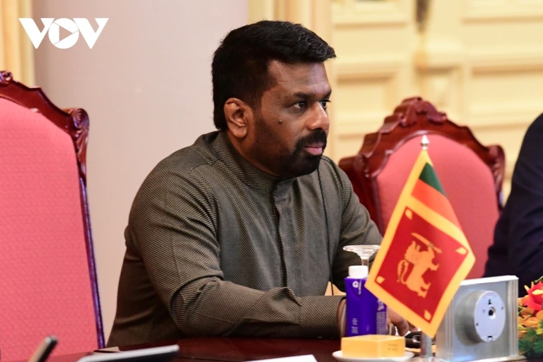 They are also scheduled to witness the signing of cooperation documents and meet with the press to announce the outcomes of their talks.