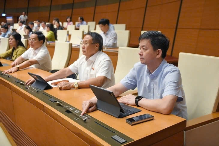 National Assembly deputies pass the amended law on corporate income tax. (Photo: quochoi.vn)