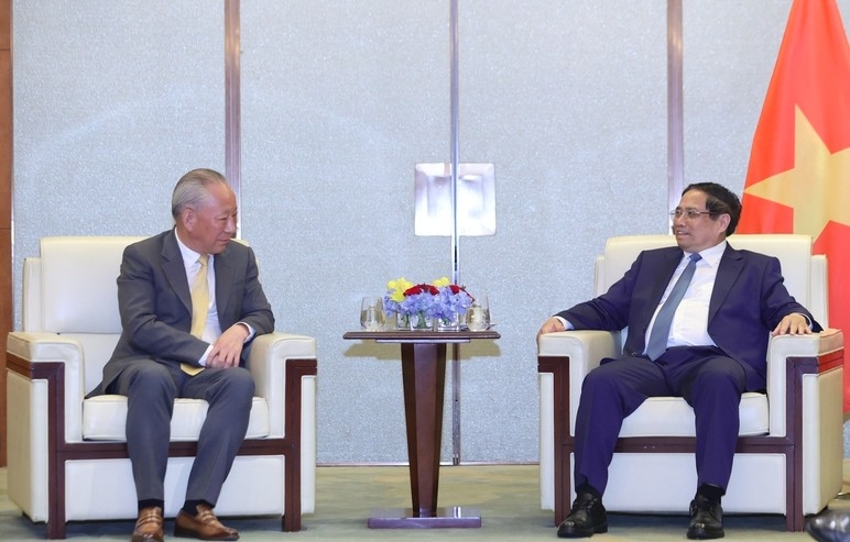 Prime Minister Pham Minh Chinh meets with Yan Jiehe, Chairman of the China Pacific Construction Group (Photo:VGP)