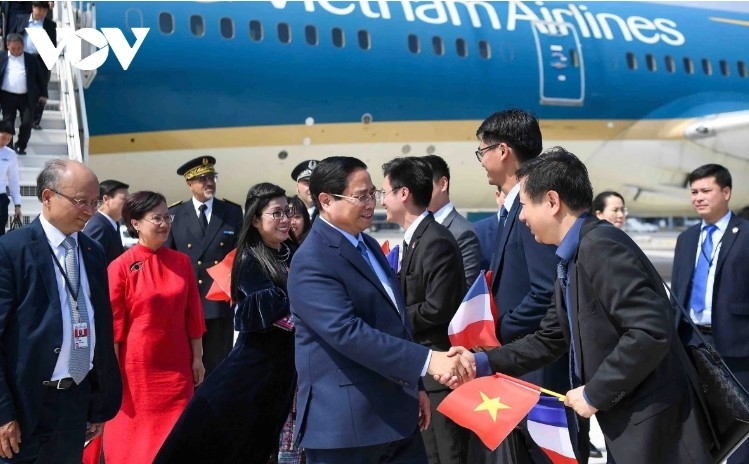 PM Pham Minh Chinh and his spouse arrive in France for the third United Nations Ocean Conference