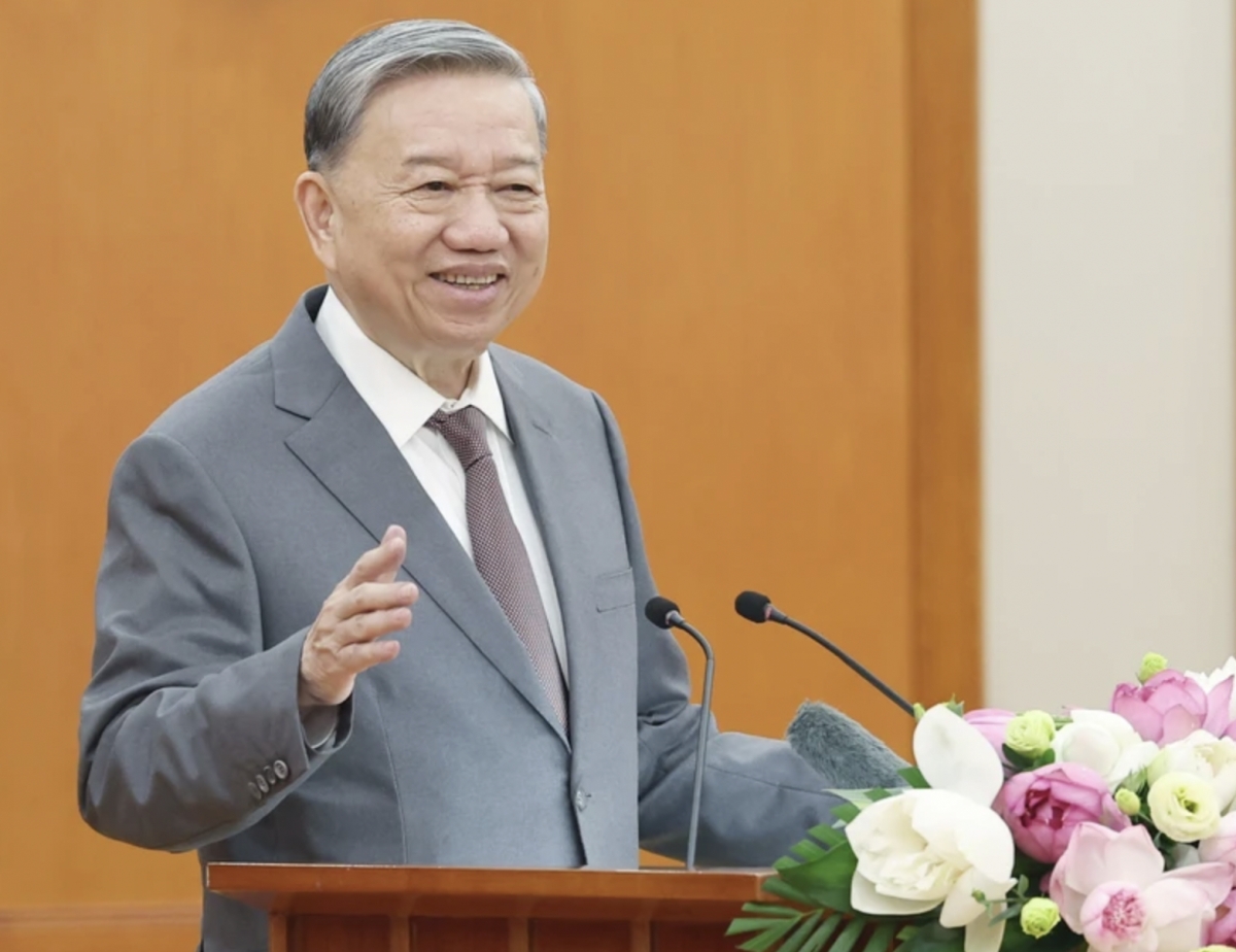 Party General Secretary To Lam speaks at the meeting. (Photo: VNA)
