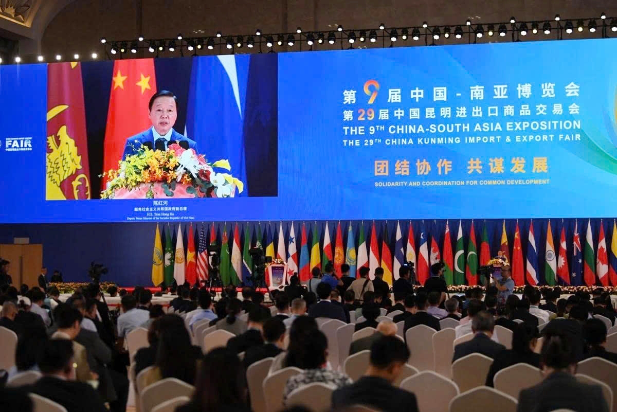 Vietnamese Deputy Prime Minister Tran Hong Ha speaks at the 9th China-South Asia Expo and the 29th Kunming Import and Export Fair in Kunming on June 19
