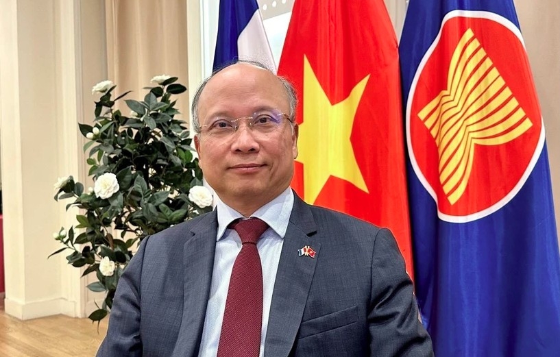  Vietnamese Ambassador to France Dinh Toan Thang 
