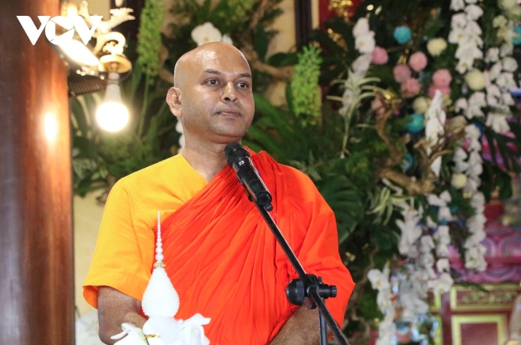 Venerable Pelwatte Seewalee Thero, general secretary of Maha Bodhi Society of India, shows sincere thanks to both the Vietnamese Government and people during the one-month journey of Buddha’s sacred Sarira across the country.
