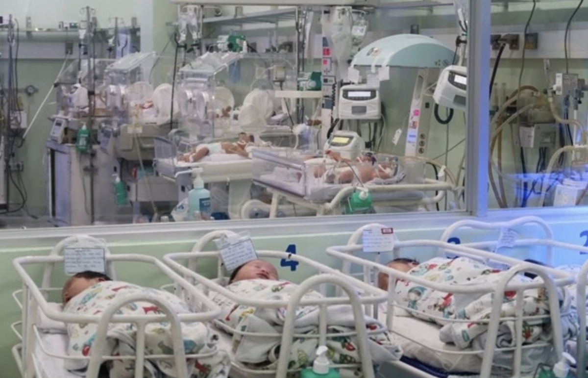 Newborns receiving care at the neonatal department of Hung Vuong Hospital in HCM City