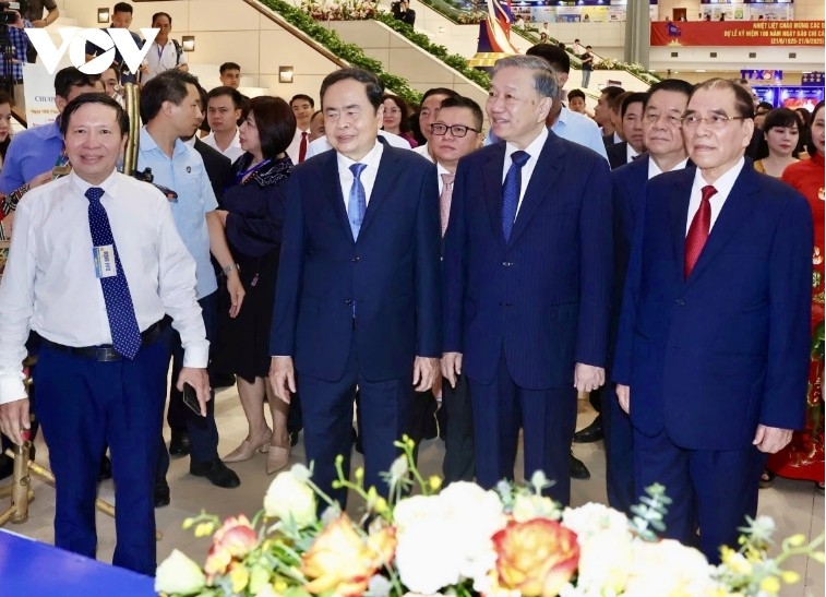 General Secretary To Lam and other senior leaders attend the centennial celebration of Vietnam’s revolutionary press (21 June 1925 – 21 June 2025).