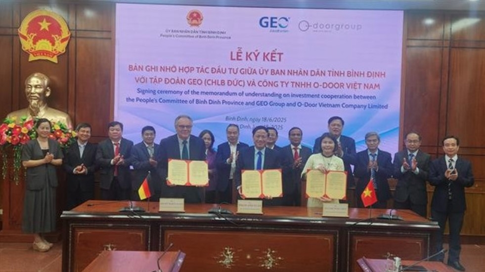 The MoU signing ceremony for the renewable energy workforce training and development centre