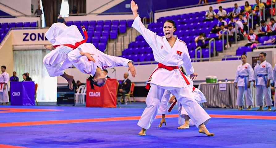 Vietnamese karate fighters win 11 gold medals at Southeast Asian championships. (Photo: SEAKF)