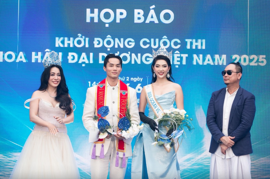 Miss Ocean Vietnam 2023 Thu Uyen (third from left) and Manhunt 2025 fourth runner-up Vu Linh (second from left) named pageant ambassadors