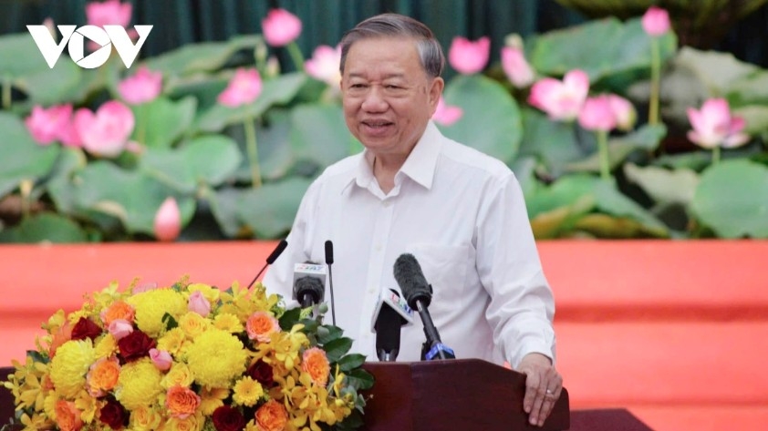 Party General Secretary To Lam urges Ho Chi Minh City to restructure its economy, adopt new growth models, and shift toward a knowledge-based, high-value, competitive economy
