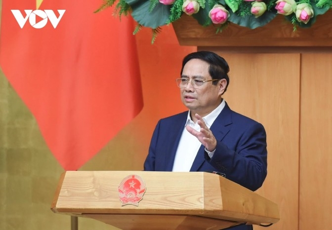 PM Pham Minh Chinh points to global uncertainties, domestic hurdles at the cabinet meeting