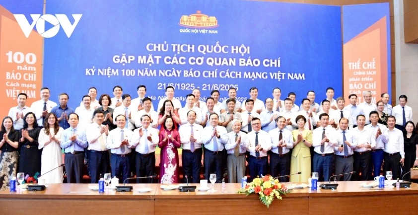 National Assembly Chairman Tran Thanh Man with leaders of press agencies on the occasion of the 100th anniversary of Vietnam’s Revolutionary Press Day (21 June 1925 – 2025)