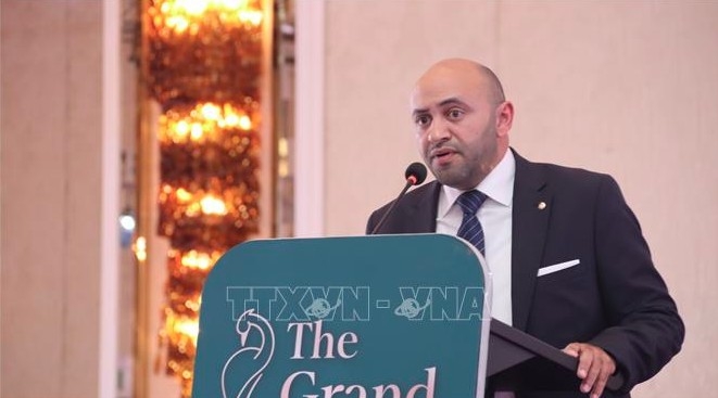 Mohamad Awamleh, president of the Asian Wrestling Federation, addresses the opening ceremony (Photo: VNA)