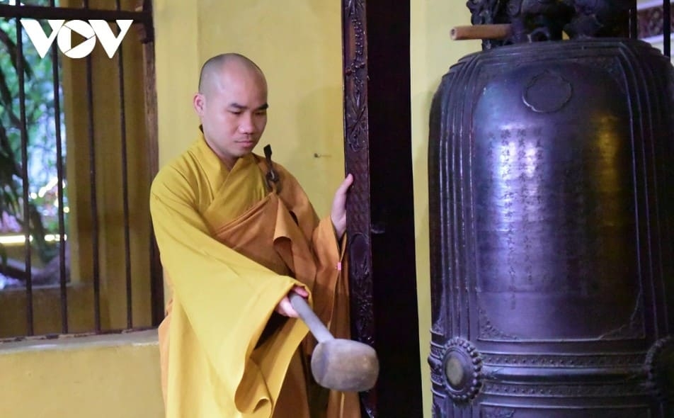    The ritual symbolizes Vietnamese Buddhism’s spiritual support for the nation during this historic administrative transition.