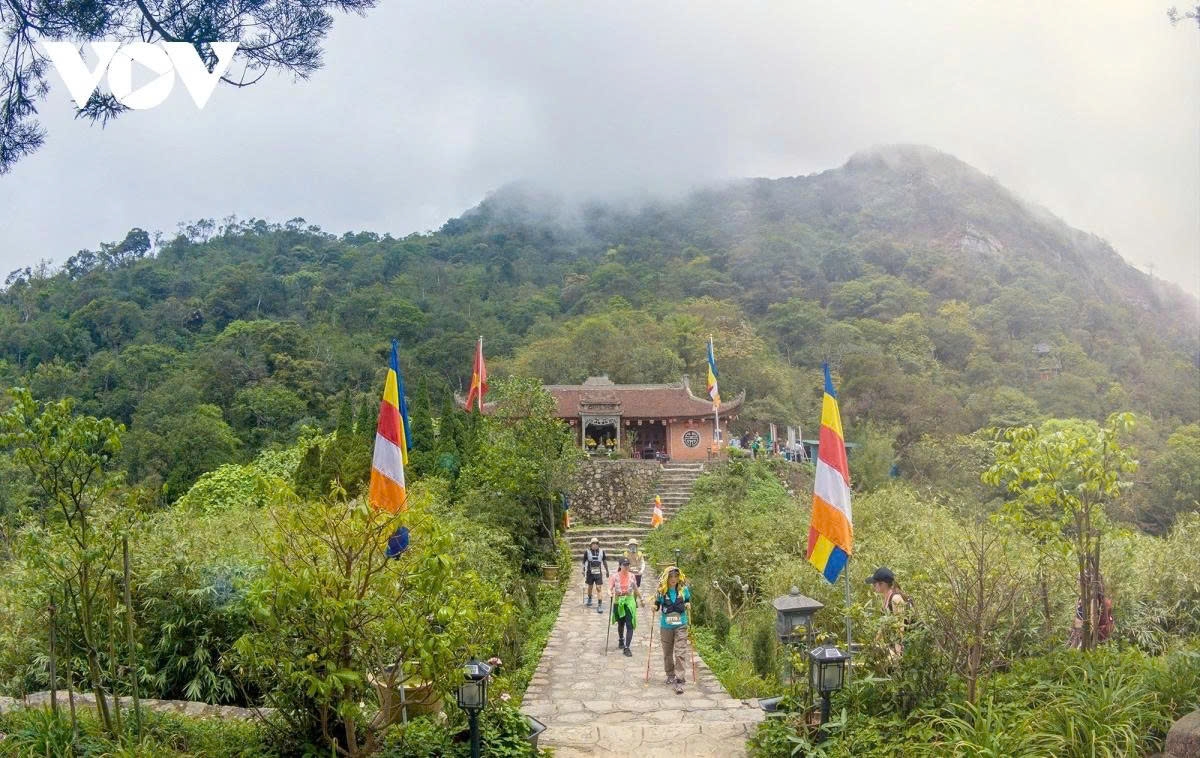 Originating from the Yen Tu mountain range, Truc Lam Buddhism, with its distinctive characteristics, blended with Vietnam’s strong tradition of patriotism to form a core ideological foundation for the culture and society of the Dai Viet state. This philosophy played a pivotal role in mobilizing and uniting the entire army, people, and royal court in defending the nation’s independence, sovereignty, and identity. It also contributed to the rise of a powerful Dai Viet, helping to safeguard regional peace and resist the expansion and influence of the Mongol Empire at the time.