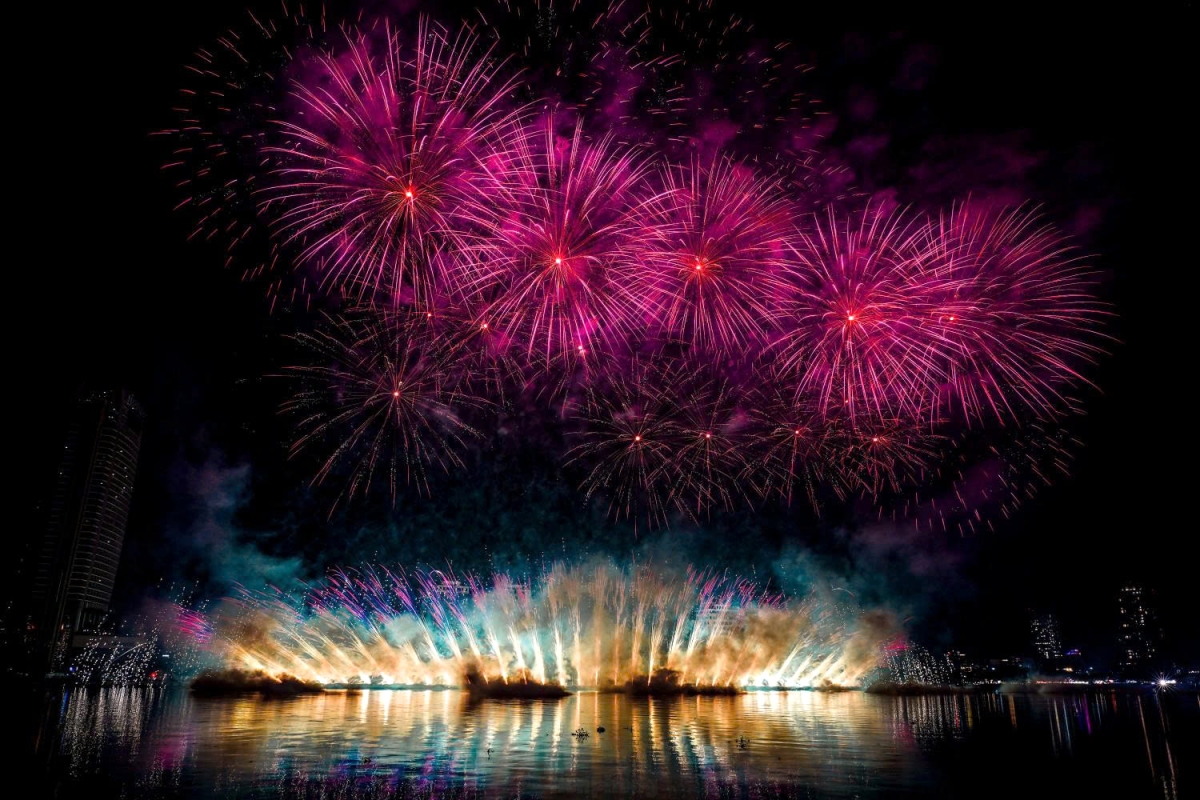 The finale, “Mountain Call,” featured bursts of golden and silver fireworks and continuous glitter effects, painting a radiant portrait of Da Nang as a luminous gem on the future map of Asia. (Photo: TPO)
