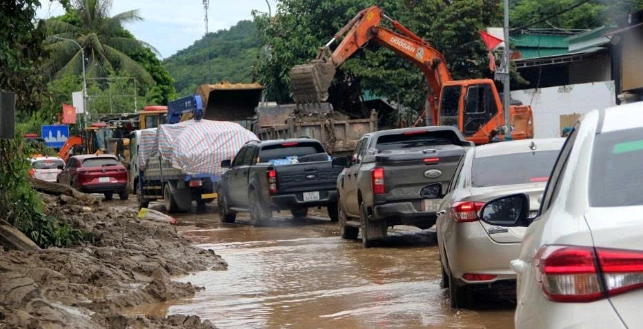 Emergency response teams have been working around the clock in coordination with local governments to clear rocks and fallen trees.