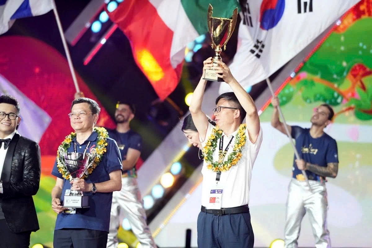 Following two breathtaking performances, China’s Jiangxi Yangfeng is crowned Champions of DIFF 2025, earning a US$20,000 prize. Vietnam’s Z121 Vina Pyrotech team claims the Runner-Up title, receiving US$10,000.