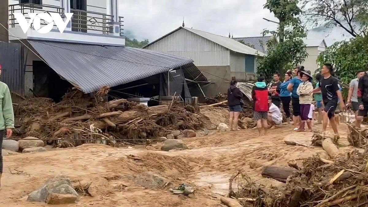 Flash floods and landslides devastate former Song Ma district of Son La province