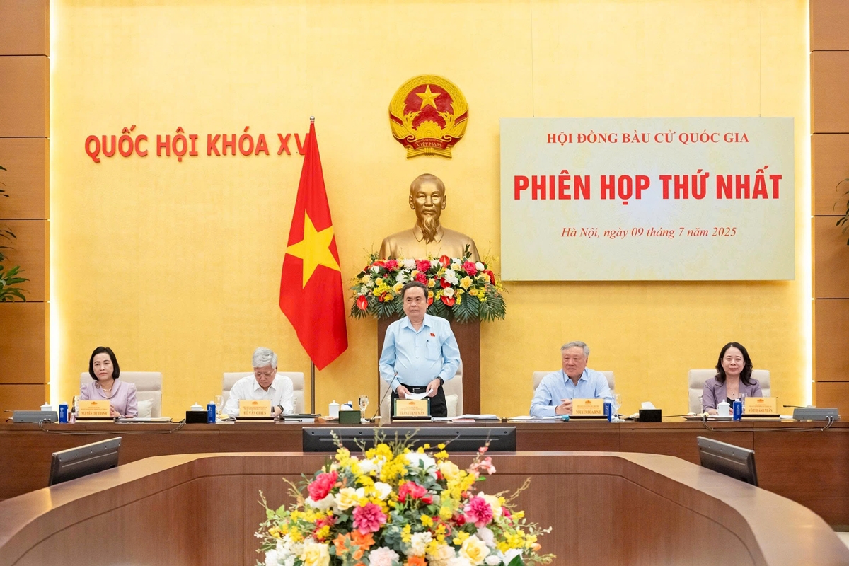 National Assembly Chairman Tran Thanh Man, who also chairs the National Election Council, speaks at the meeting. (Photo: quochoi.vn)