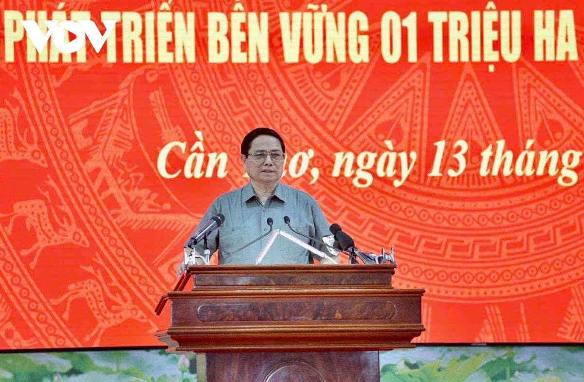 Prime Minister Pham Minh Chinh speaks at the conference in Can Tho city on July 13