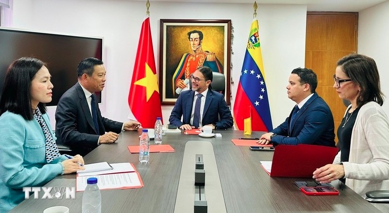 An overview of the meeting. (Photo courtesy of Vietnamese Ambassador to Venezuela)