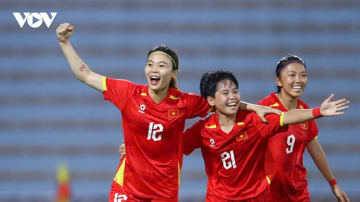 Vietnamese players celebrate their 6-0 victory over the UAE in their second qualifying match for the 2026 Asian Cup at Viet Tri Stadium, Phu Tho province, on July 2 evening