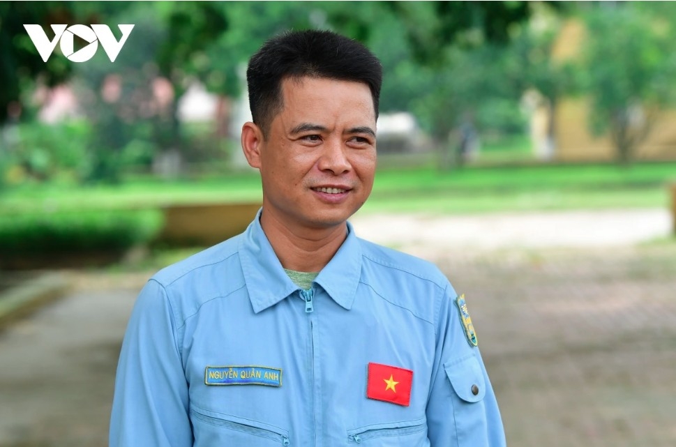 Pilot Nguyen Quan Anh affirms readiness for flyover mission marking National Day celebration