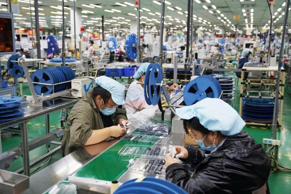 Vietnam becomes the second largest smartphone supplier to US. (Image: Internet)