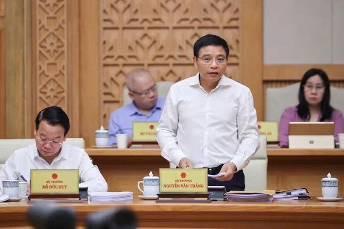 Minister of Finance Nguyen Van Thang speaks at a regular Government meeting in Hanoi on July 3. (Photo: VGP)