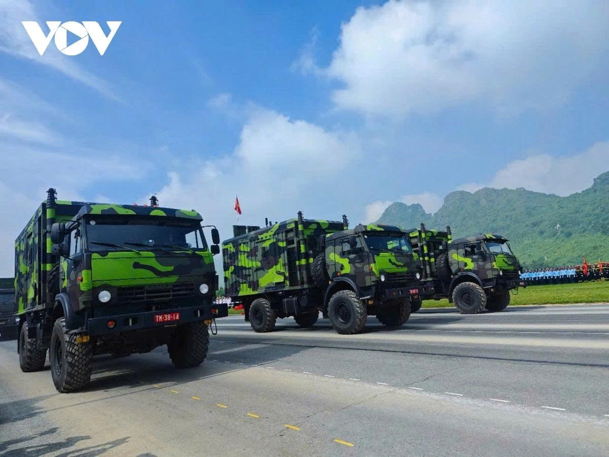 The electronic warfare unit, equipped with cutting-edge technology, showcases capabilities for digital and technical combat.