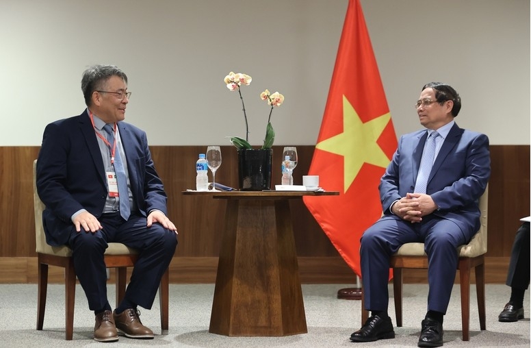 PM Pham Minh Chinh meets with William Shuhei Fujikura, Director of Fujikura Quail Genetics (Photo:VGP)