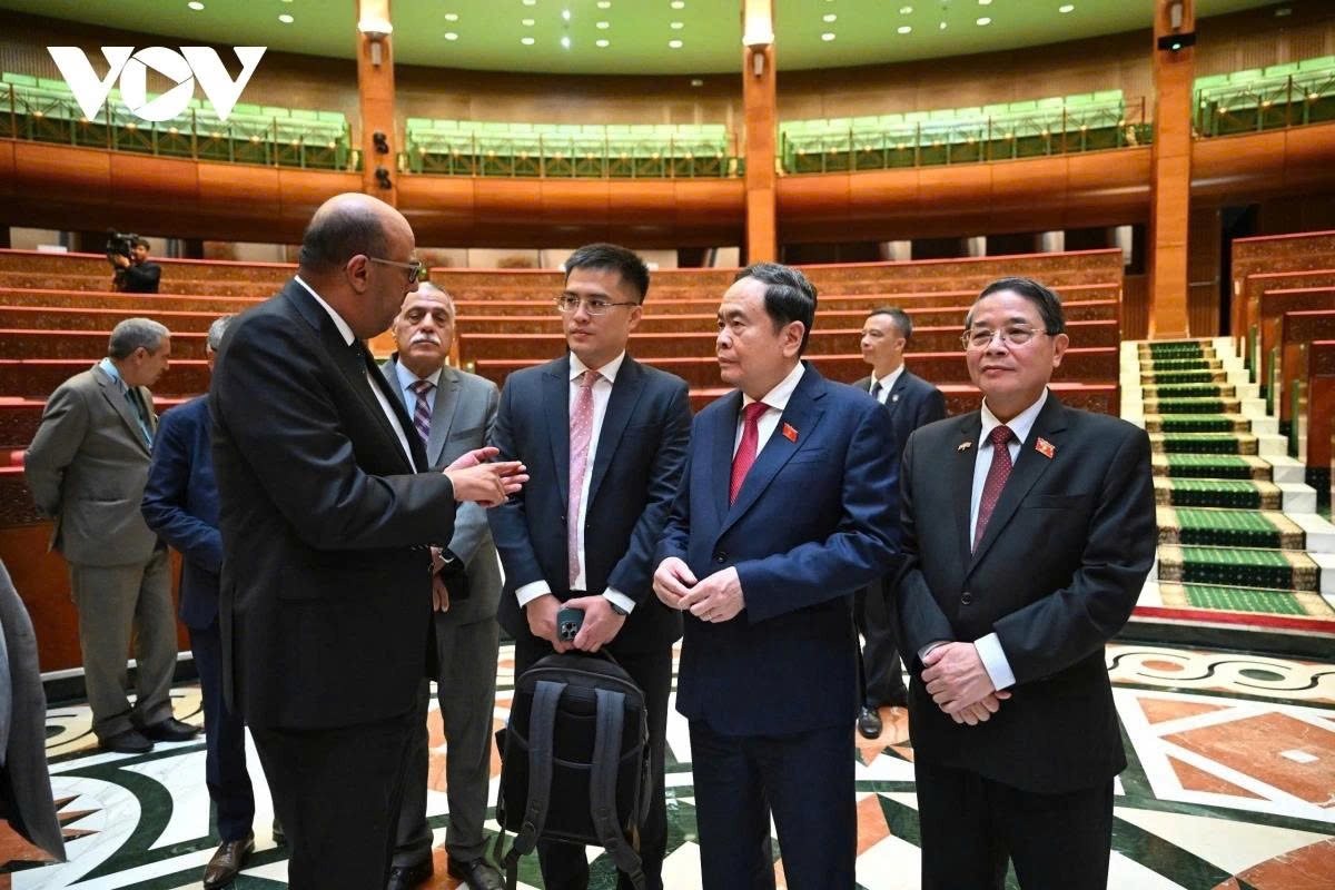 Moroccan President of the House of Councillors Mohamed Ould Errachid (L) meets with Vietnamese National Assembly Chairman Tran Thanh Man in Rabat on July 25