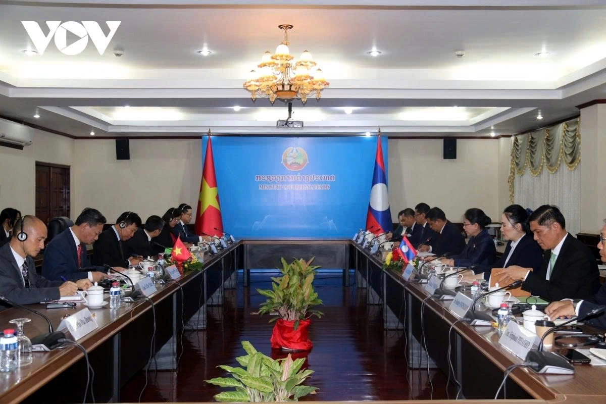 Vietnam and Laos hold the 10th Political Consultation at the Deputy Ministerial level in Vientiane on July 9