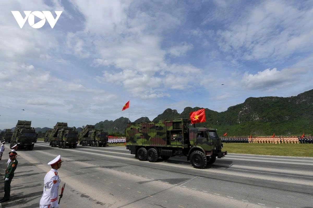 The Truong Son coastal defence missile system is one of the modern weapon systems researched and developed by the Military Industry and Telecoms Group (Viettel). It is a mobile coastal defence system designed to counter maritime threats, with the mission of destroying surface warships at ranges up to 80 km.