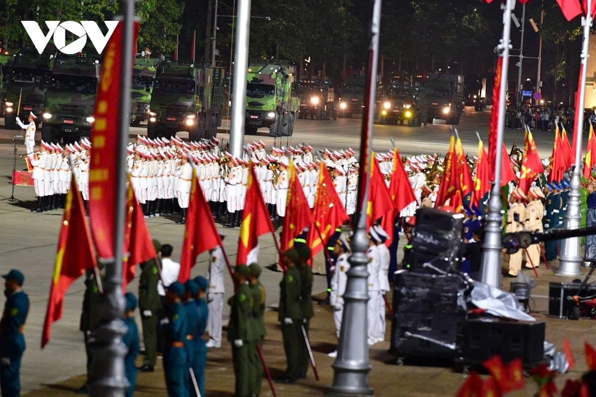The display of indigenously developed and modernized weapon systems underscores the significant strides of Vietnam’s defence industry.