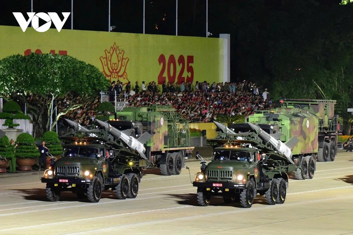 The S-125-VT surface-to-air missile system, modernised domestically by Vietnam, rolls into Ba Dinh Square as part of the parade formation.