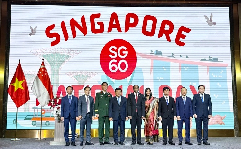 Deputy Prime Minister Nguyen Chi Dung and delegates at the celebration ceremony  (Photo: VGP)