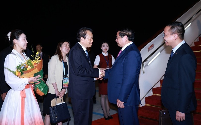 Prime Minister Pham Minh Chinh lands at Tianjin Binhai International Airport (Photo:VNA)