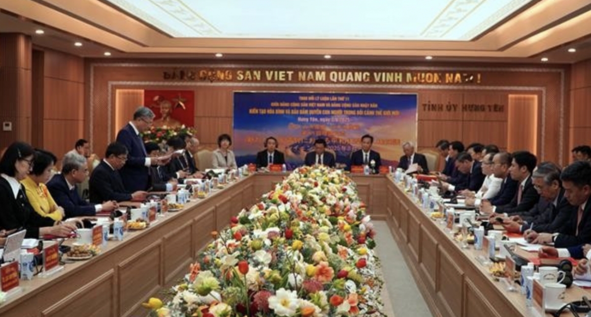 At the theoretical exchange between the CPV and JCP on August 2. (Photo: VNA)