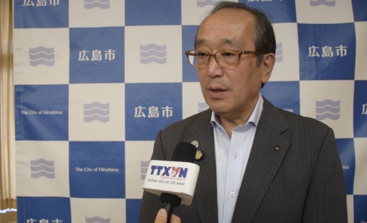 Mayor of Hiroshima Kazumi Matsui expresses deep appreciation for Vietnam’s active participation in the “Mayors for Peace” movement of Japan. (Photo: VNA)