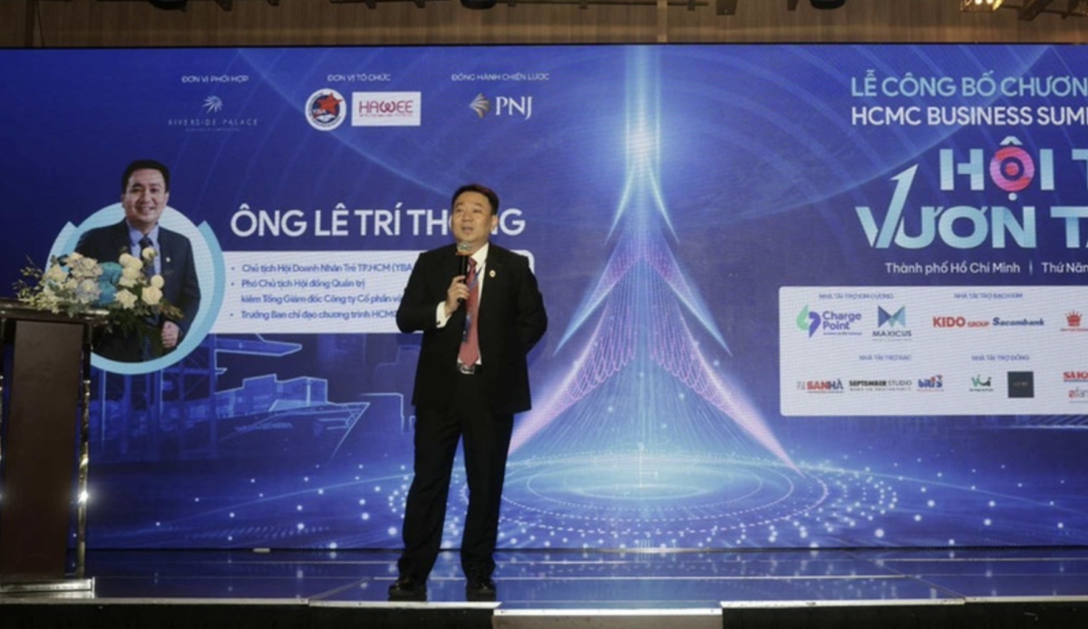 YBA HCM Chairman Le Tri Thong speaks at the event (Photo: VNA)