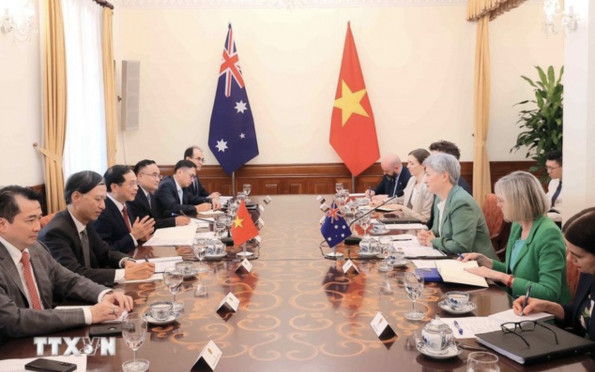 At the talks on August 20 between Vietnamese Deputy Prime Minister and Foreign Minister Bui Thanh Son and Australian Foreign Minister Penny Wong. (Photo: VNA)