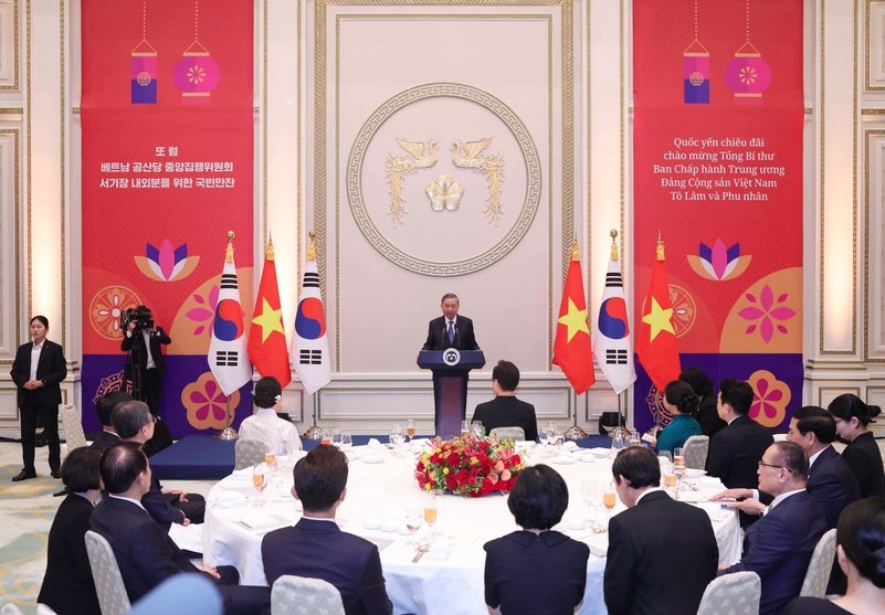 Party General Secretary To Lam speaks at the state banquet in Seoul on August 11. (Photo: VNA)