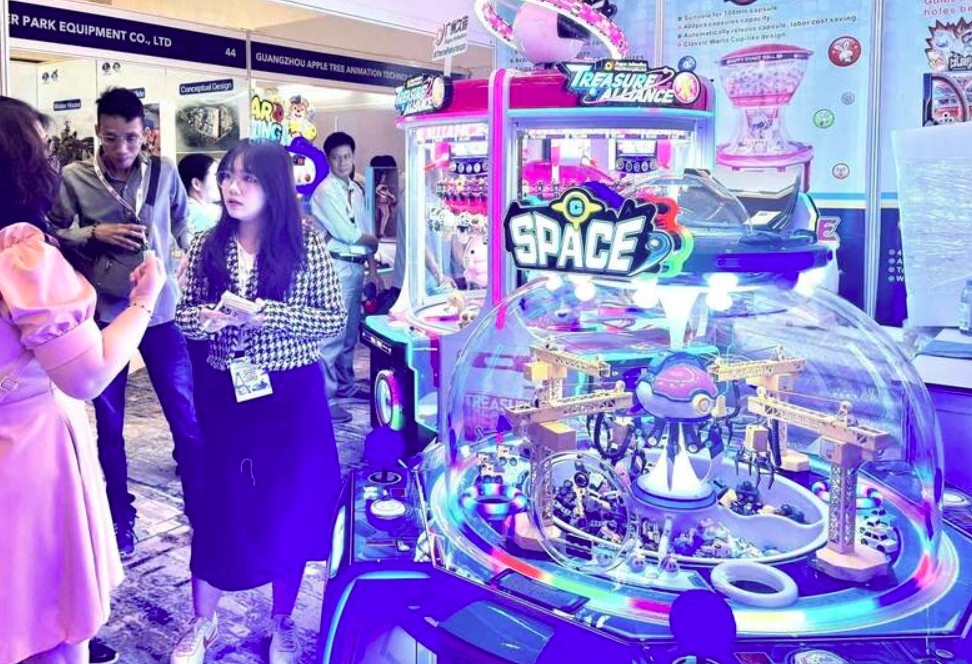 New technologies on display at Theme Park Expo Vietnam 2025 (Photo: congthuong.vn)