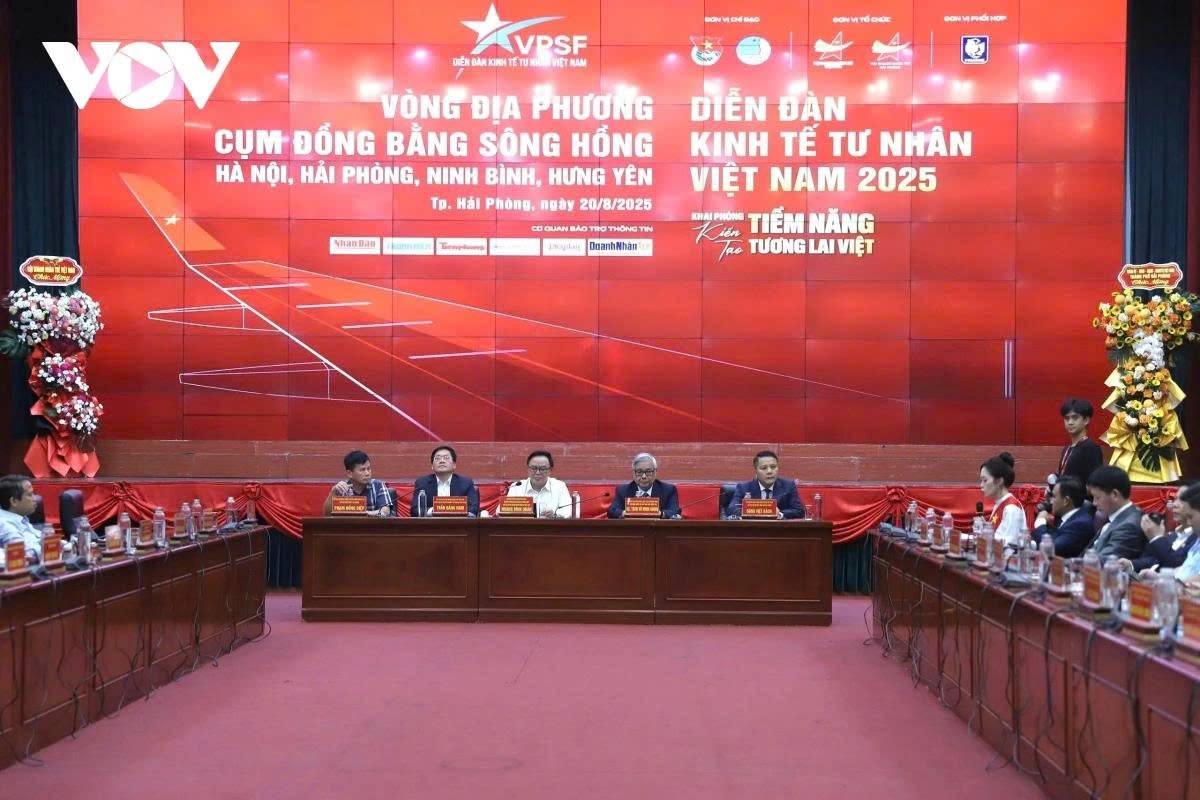 An overview of the VPSF 2025 dialogue session in Hai Phong city on August 20