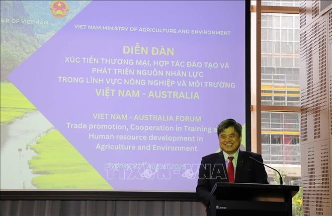 Deputy Minister of Agriculture and Environment Tran Thanh Nam speaks at the forum. (Photo: VNA)